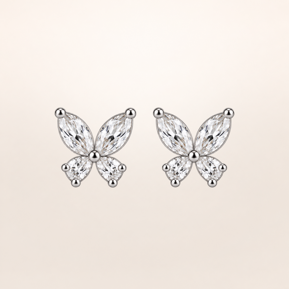 BLONDEER ANIMALÉ PAPILLON White Gold Colorless Background